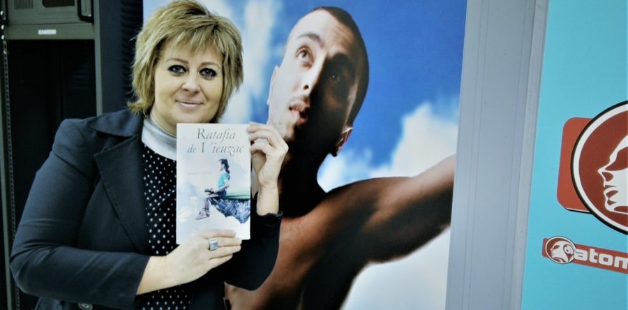 Un regard pétillant sur son enfance – Rencontre avec Isabelle Cayéré