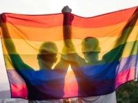 Pau se pare aux couleurs arc-en-ciel ce samedi 1er octobre.